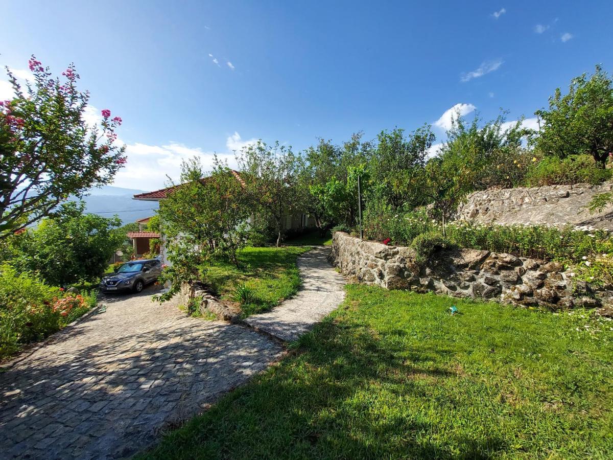 Отель Castelo Dos Sonhos Valadares  Экстерьер фото