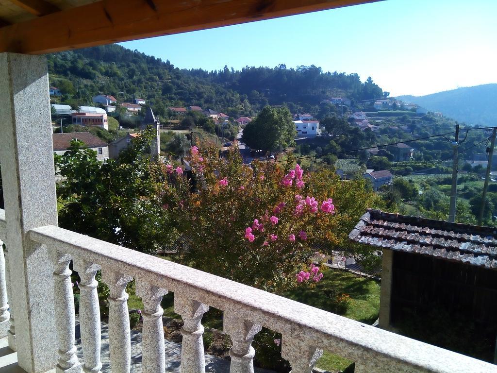 Отель Castelo Dos Sonhos Valadares  Экстерьер фото